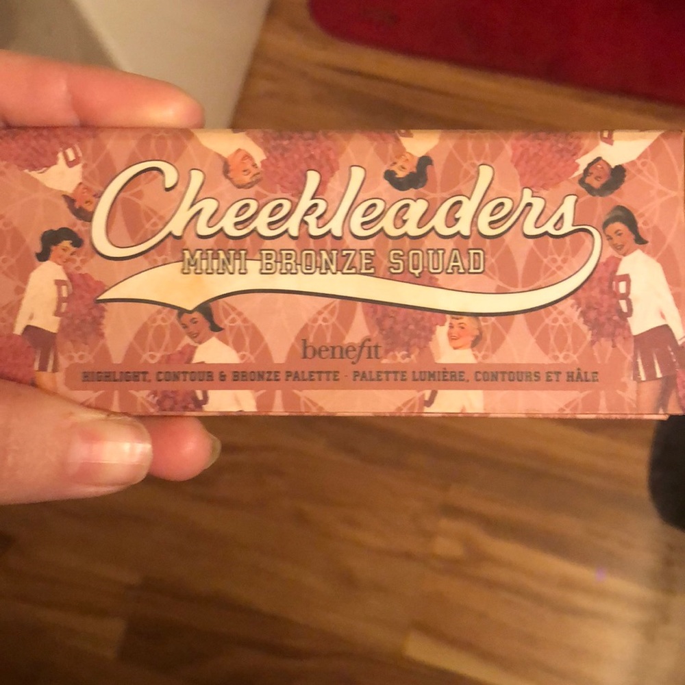 Cheekleader mini bronze squad benefit pallet